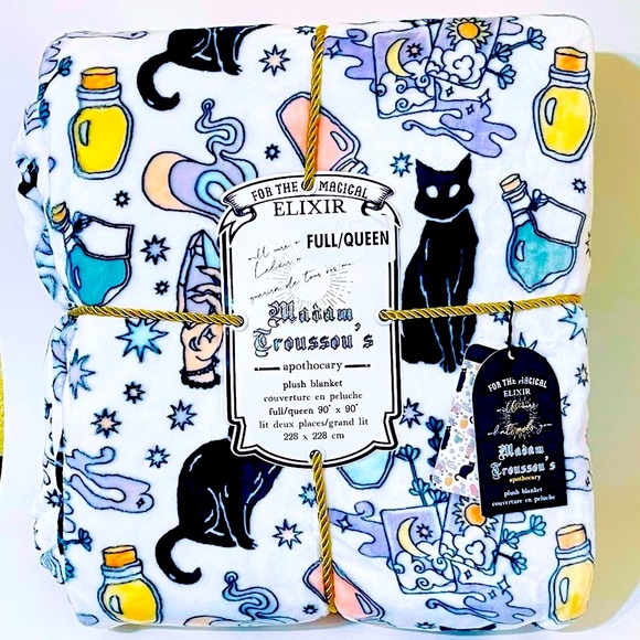 Madam Groussou’s Other - Halloween Apothecary Plush Blanket